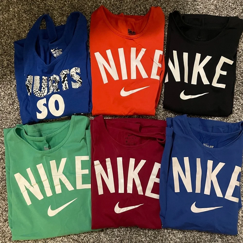 Women’s Nike Workout Tank Tops LOT - Picture 1 of 12